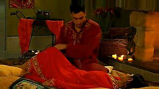 porno-hd-lenceria-roja-y-sosten-blanco
