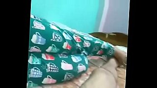 jefe-y-trabajador-gay-sexo-en-la-oficina-xxx-videos
