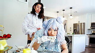 chloe-frazer-fucks-elena-fisher-hentai