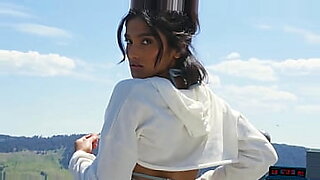 free-gaypornium-com-striptease