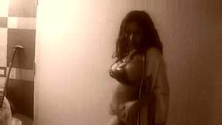 abula-milf-abierta-nude
