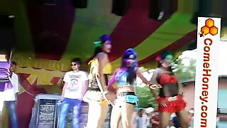 gelbooru-orgy-sentando-a-vara