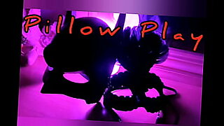 ariana-grande-javier-trevino-pillow-xhamster