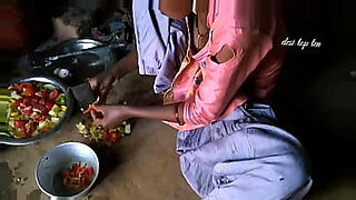 la-masajista-negra-se-folla-al-cliente-viejo