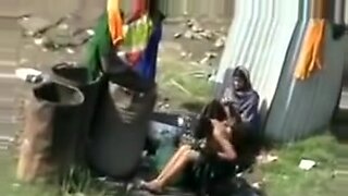 desi village woman sex and bathing in open