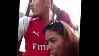 porno-hd-lenceria-roja-y-sosten-blanco
