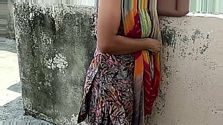 redtube-new-mommy-lesbian-seduces-daughter