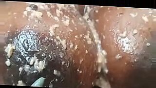 xxx-gordas-haciendo-garganta-profunda-bomitando