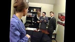 hd-milfs-in-house