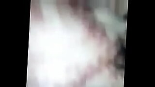 redtube-chica-espertas-comer-polla-i-huebos