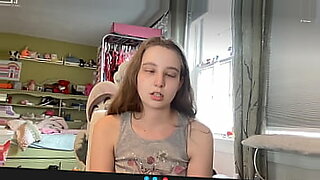 comida-culo-y-cono-pornhub