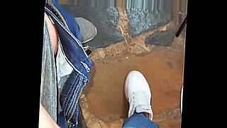 in-frontol-milf-xvideos