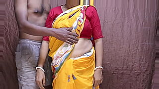 blonde-masturbating-washing-machine