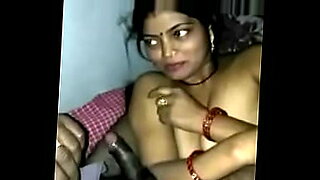 hidden-camera-records-lesbians-having-sex