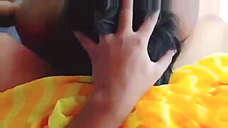 anime-girl-in-train-hentai